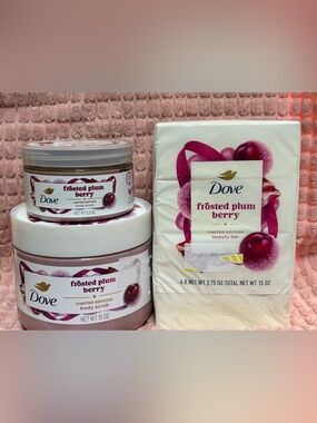 DOVE Limited Edition Frosted Plum Berry 4 Pk Bar Soap & 2 Body Scrubs